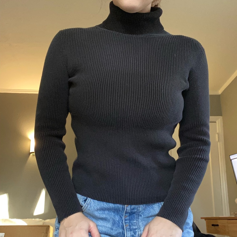 Faded Glory Black Turtleneck Ribbed Sweater - Picture 2 of 10